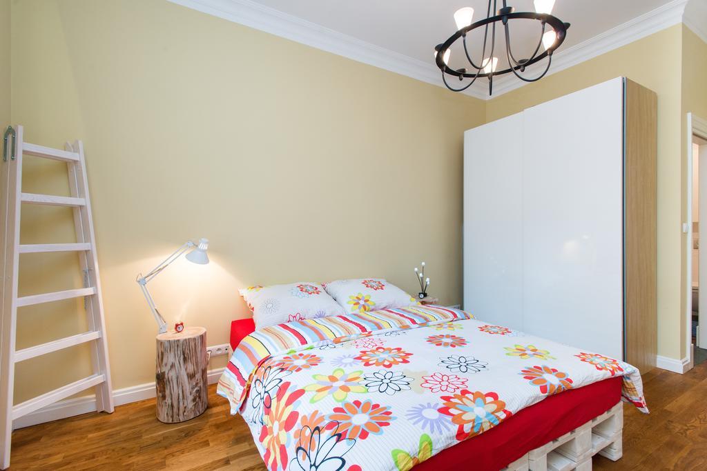 Style4Rent Sunny Old Town Apartments Krakow Room photo